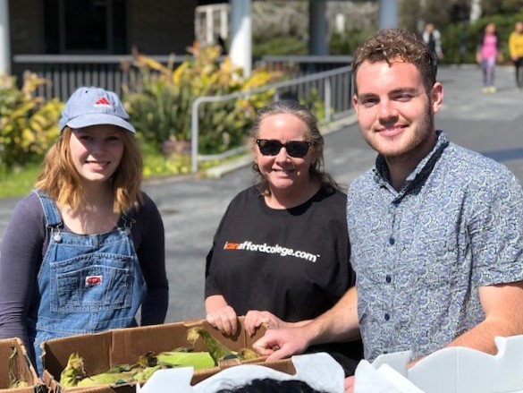 Karen Reyes and volunteers at Cabrillo College