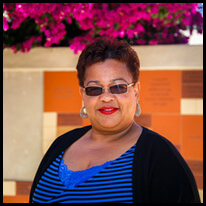 Donna Sheppard, miembro del personal de Second Harvest