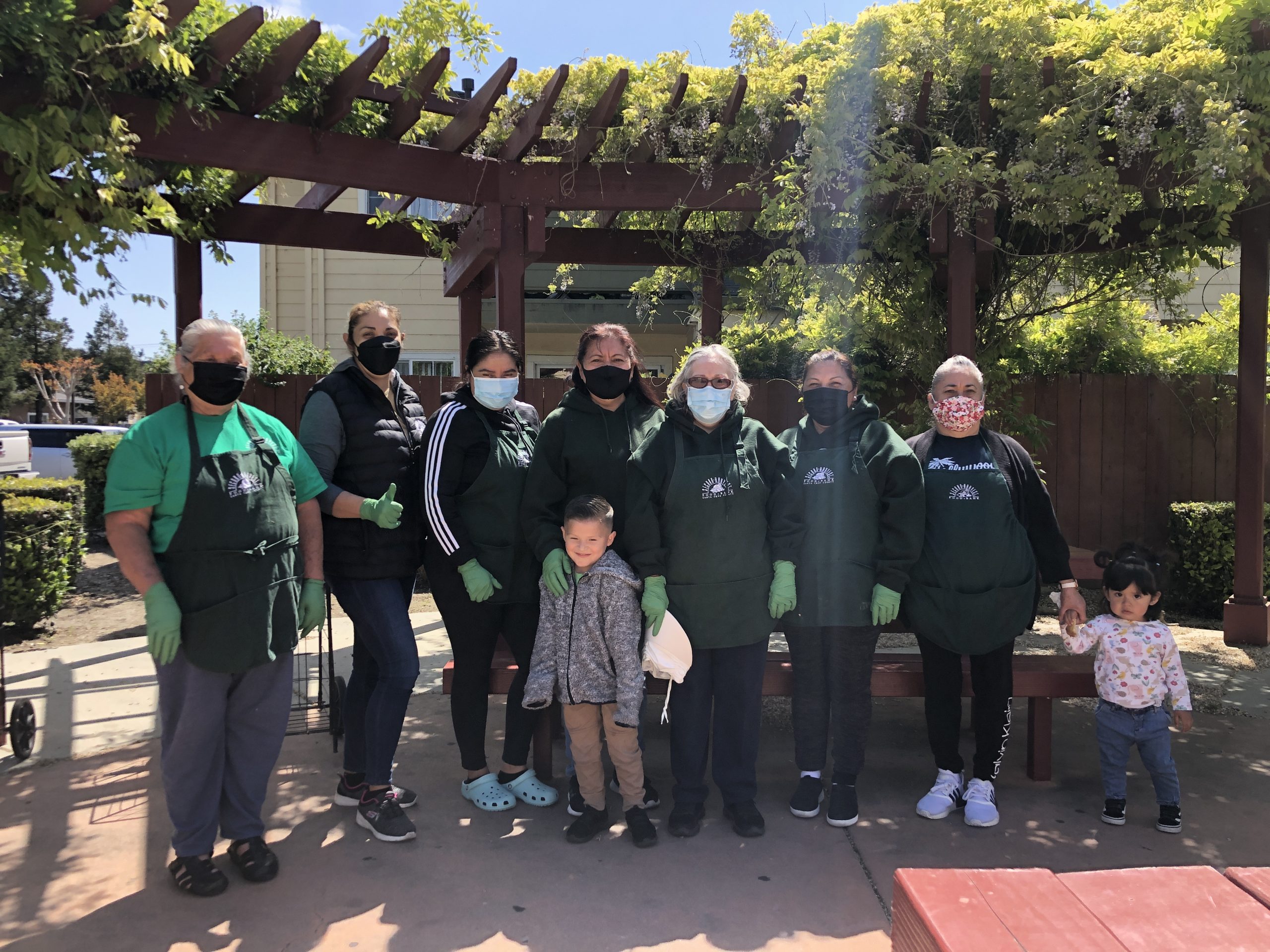 Vista Verde Volunteers